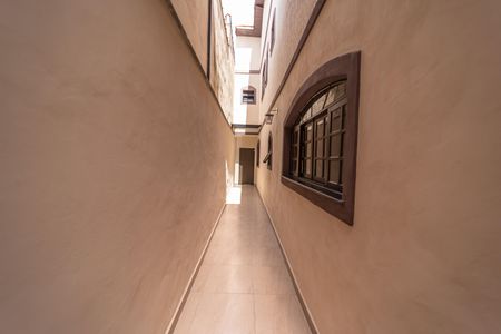 Casa à venda com 180m², 4 quartos e 2 vagasTeto Retrátil