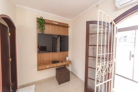 Casa à venda com 180m², 4 quartos e 2 vagasQuarto 1