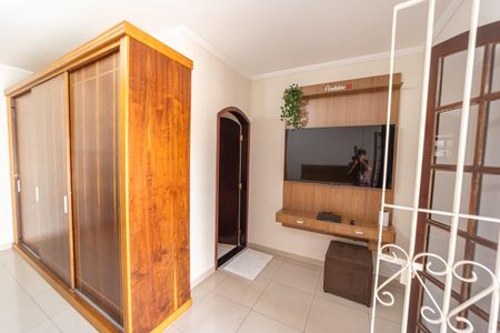 Casa à venda com 180m², 4 quartos e 2 vagasQuarto 1