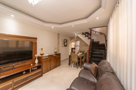 Sala de casa à venda com 4 quartos, 180m² em Jardim Brasilia, São Paulo