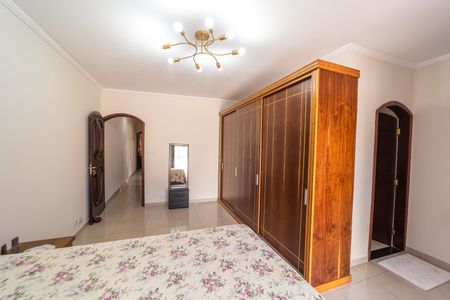 Casa à venda com 180m², 4 quartos e 2 vagasQuarto 1