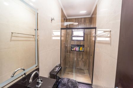 Casa à venda com 180m², 4 quartos e 2 vagasBanheiro do Quarto 1