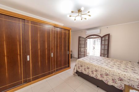 Casa à venda com 4 quartos, 180m² em Jardim Brasilia, São Paulo