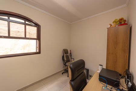 Casa à venda com 180m², 4 quartos e 2 vagasQuarto 2