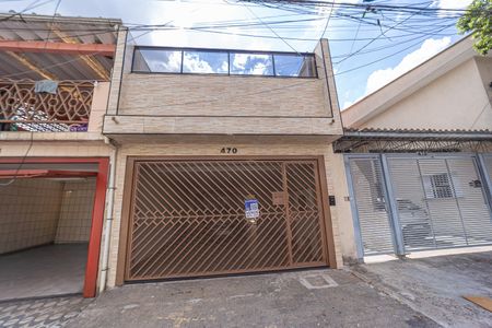 Casa à venda com 180m², 4 quartos e 2 vagasFachada