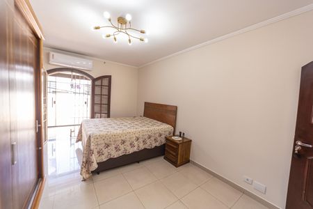 Casa à venda com 180m², 4 quartos e 2 vagasQuarto 1