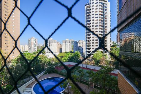 Apartamento à venda com 240m², 4 quartos e 4 vagasVista da Suíte 2