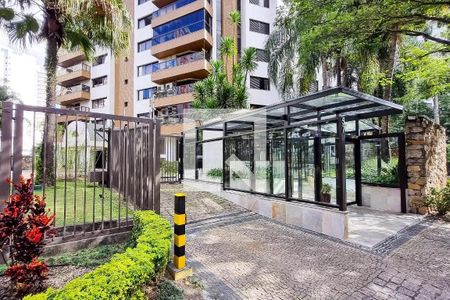 Apartamento à venda com 240m², 4 quartos e 4 vagasPortaria