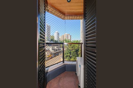 Apartamento à venda com 240m², 4 quartos e 4 vagasSuíte 1