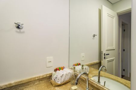 Apartamento à venda com 240m², 4 quartos e 4 vagasLavabo