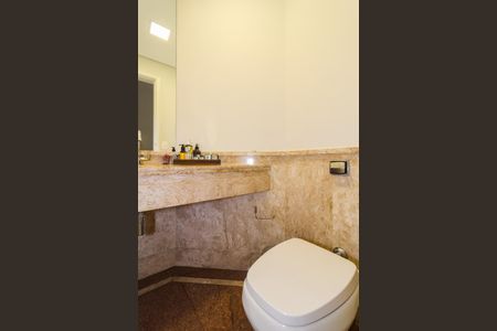 Apartamento à venda com 240m², 4 quartos e 4 vagasLavabo