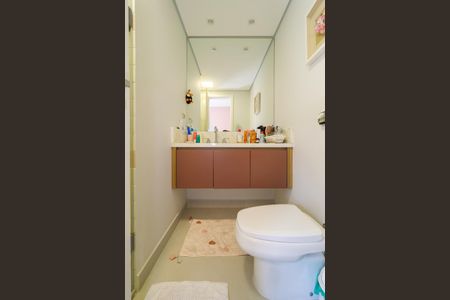 Apartamento à venda com 240m², 4 quartos e 4 vagasBanheiro da Suíte 4