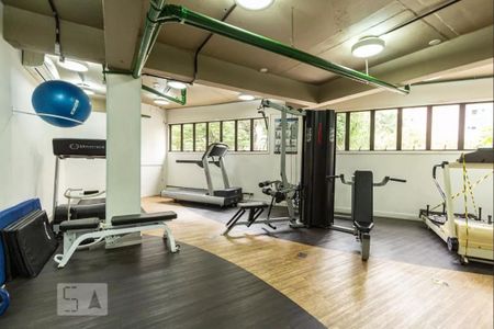 Apartamento à venda com 240m², 4 quartos e 4 vagasÁrea comum - Academia