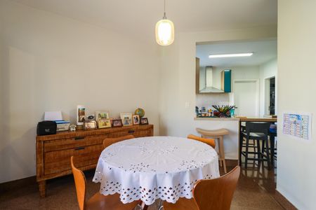 Apartamento à venda com 240m², 4 quartos e 4 vagasCopa