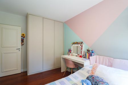 Apartamento à venda com 240m², 4 quartos e 4 vagasSuíte 4