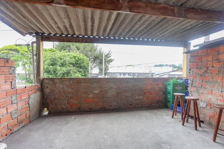 Casa à venda com 124m², 4 quartos e sem vagaÁrea de serviço / churrasqueira 