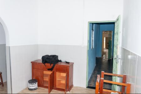 Sala de apartamento para alugar com 1 quarto, 52m² em Olaria, Rio de Janeiro