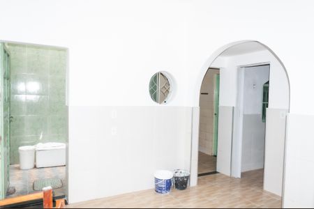 Sala de apartamento para alugar com 1 quarto, 52m² em Olaria, Rio de Janeiro