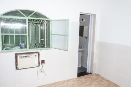 Quarto de apartamento para alugar com 1 quarto, 52m² em Olaria, Rio de Janeiro