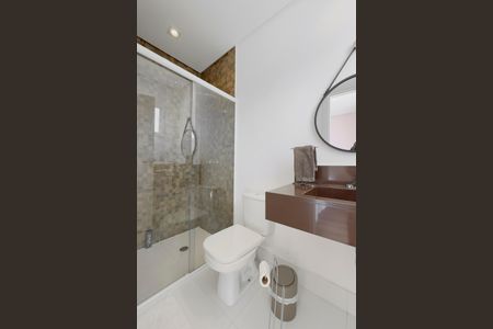 Casa de condomínio para alugar com 262m², 3 quartos e 2 vagasBanheiro da Suíte 1