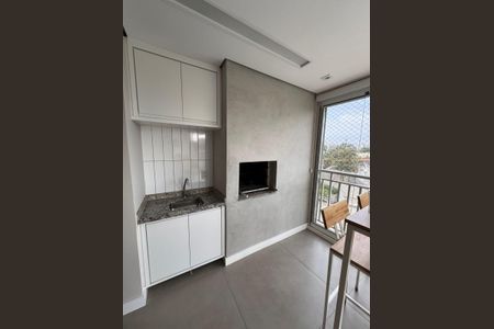 Apartamento à venda com 82m², 3 quartos e 2 vagas Apartamento à venda com 82m², 3 quartos e 2 vagasVaranda