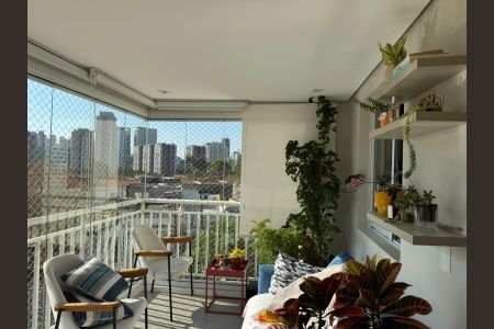 Apartamento à venda com 82m², 3 quartos e 2 vagas Apartamento à venda com 82m², 3 quartos e 2 vagasVaranda