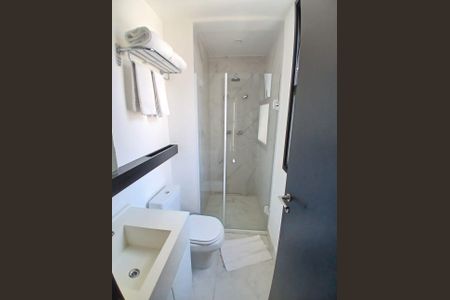 Studio para alugar com 56m², 1 quarto e sem vaga Studio para alugar com 56m², 1 quarto e sem vagaBanheiro da Suíte