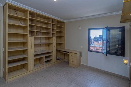 Casa à venda com 250m², 3 quartos e 4 vagasSuíte 3