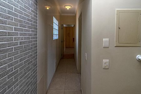 Casa à venda com 250m², 3 quartos e 4 vagasCorredor