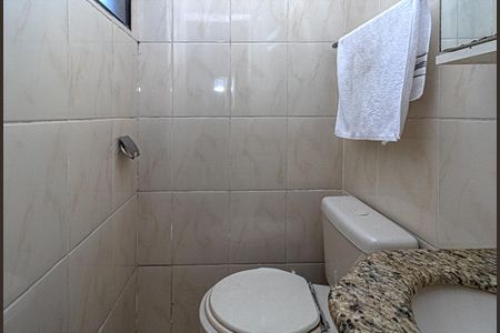 Casa à venda com 250m², 3 quartos e 4 vagasBanheiro de Serviço
