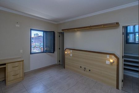 Casa à venda com 250m², 3 quartos e 4 vagasSuíte 3