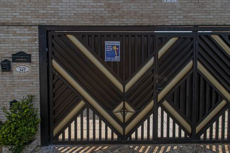 Casa à venda com 250m², 3 quartos e 4 vagasFachada