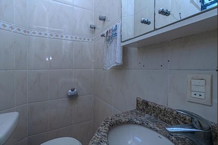 Casa à venda com 250m², 3 quartos e 4 vagasLavabo