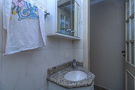 Casa à venda com 250m², 3 quartos e 4 vagasLavabo
