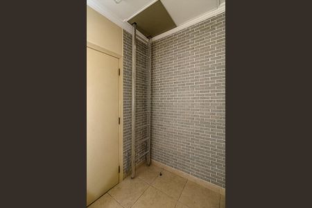 Casa à venda com 250m², 3 quartos e 4 vagasCorredor