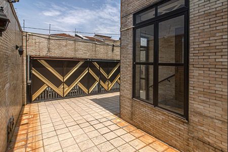 Casa à venda com 250m², 3 quartos e 4 vagasÁrea comum