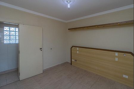 Casa à venda com 250m², 3 quartos e 4 vagasSuíte 2