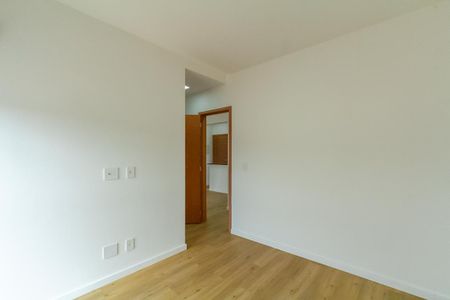 Apartamento à venda com 62m², 2 quartos e 2 vagas Apartamento à venda com 62m², 2 quartos e 2 vagasSuíte
