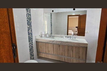 Casa à venda com 3 quartos, 253m² em Jardim Portugal, São Bernardo do Campo