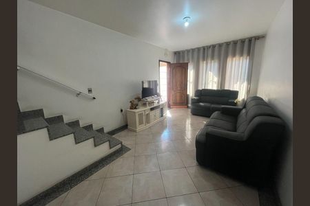 Casa à venda com 3 quartos, 176m² em Vila Invernada, São Paulo