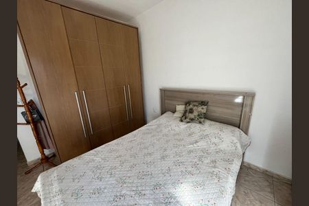 Casa à venda com 3 quartos, 176m² em Vila Invernada, São Paulo