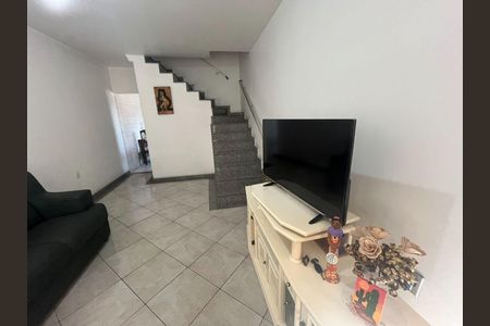 Casa à venda com 3 quartos, 176m² em Vila Invernada, São Paulo