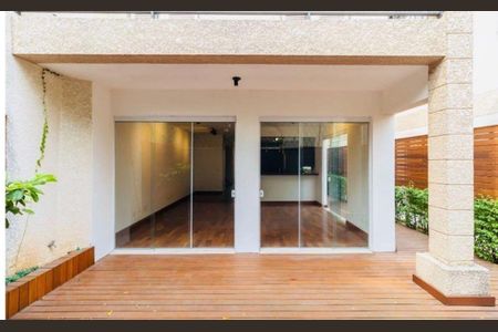 Casa à venda com 3 quartos, 300m² em Jardim Viana, São Paulo