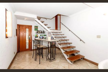 Casa de Condomínio à venda com 4 quartos, 215m² em Campo Belo, São Paulo