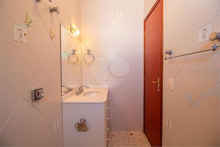 Casa à venda com 3 quartos, 214m² em Santo Amaro, São Paulo