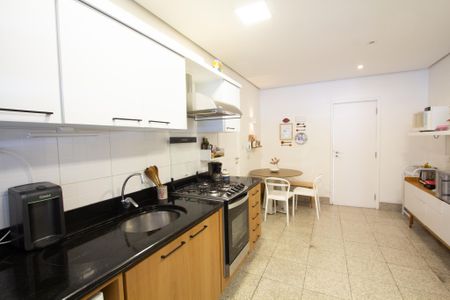 Apartamento à venda com 138m², 3 quartos e 2 vagasCozinha