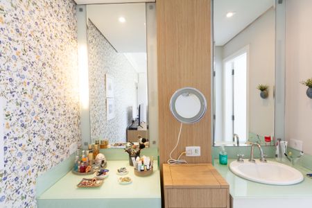 Apartamento à venda com 138m², 3 quartos e 2 vagasBanheiro da Suíte