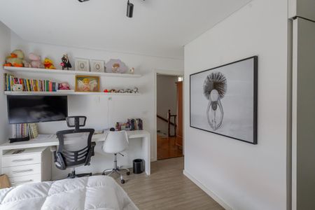 Casa à venda com 333m², 4 quartos e 4 vagasSuíte 1