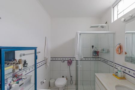 Casa à venda com 333m², 4 quartos e 4 vagasBanheiro Social