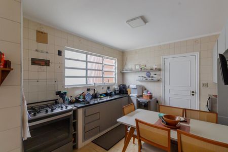 Casa à venda com 333m², 4 quartos e 4 vagasCozinha